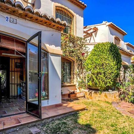 La Isla Casa Barnaby Villa Platja de Larenal Екстериор снимка