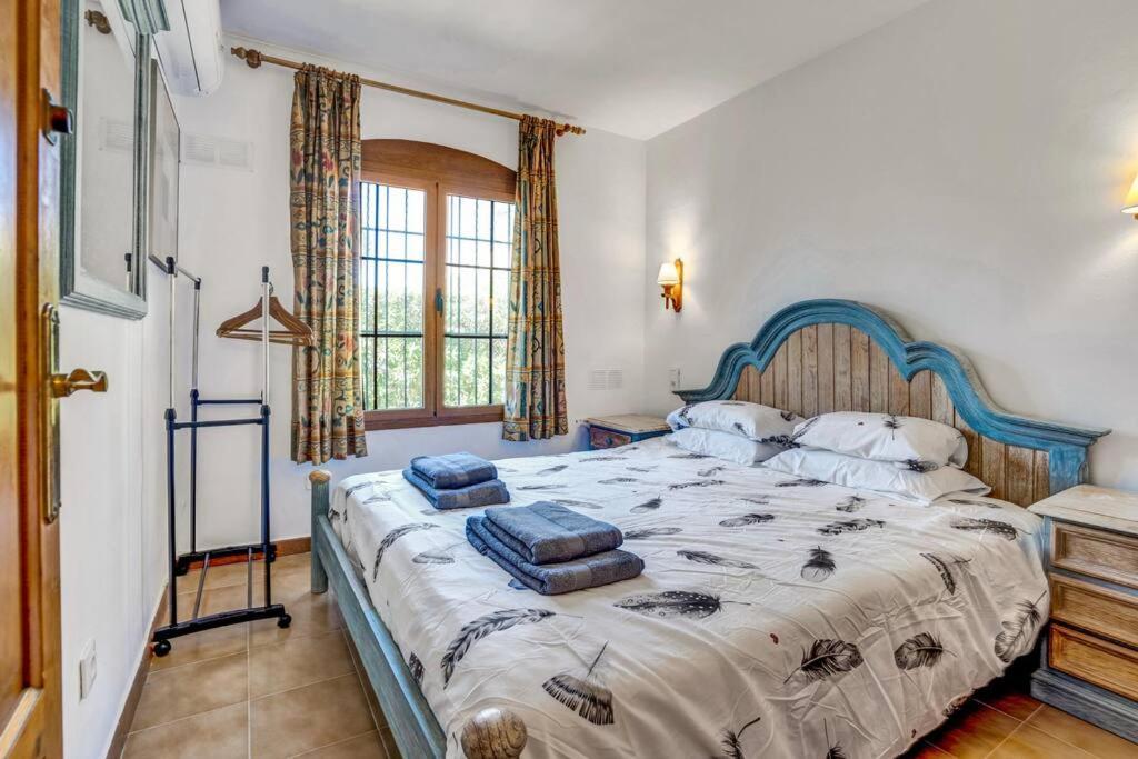 La Isla Casa Barnaby Villa Platja de Larenal Екстериор снимка