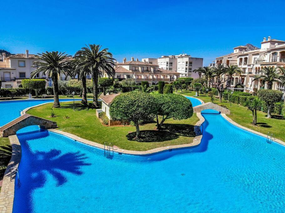 La Isla Casa Barnaby Villa Platja de Larenal Екстериор снимка