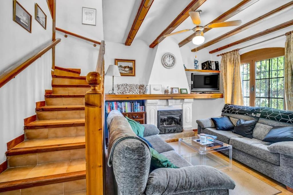 La Isla Casa Barnaby Villa Platja de Larenal Екстериор снимка
