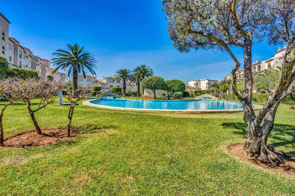 La Isla Casa Barnaby Villa Platja de Larenal Екстериор снимка